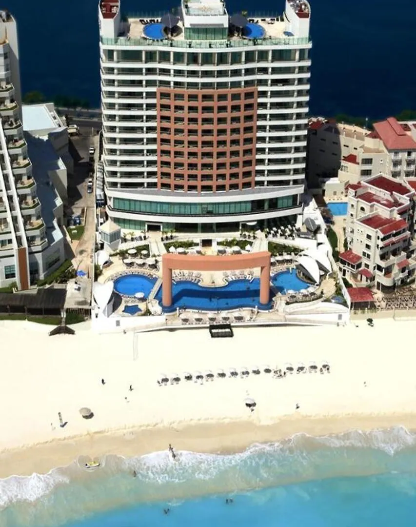 Beach Palace Cancun