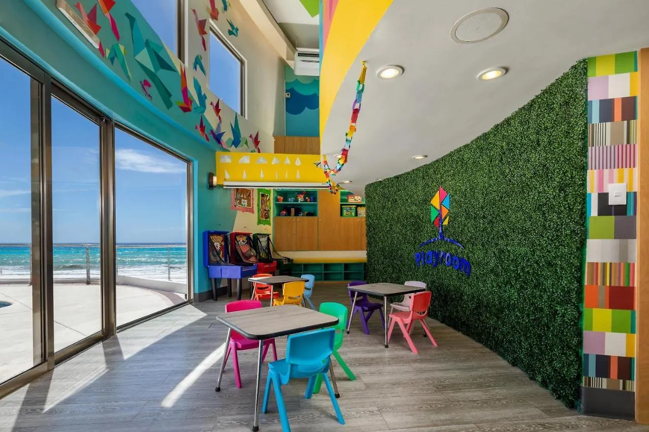 Beach Palace Cancun Resort