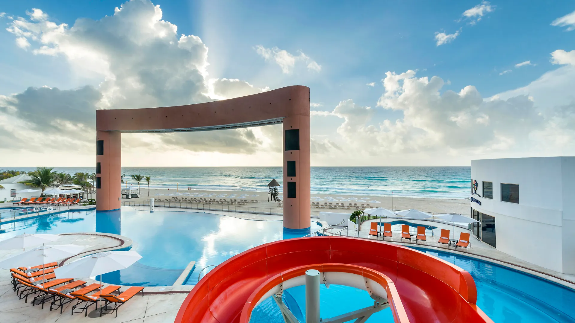 ***** Resort Beach Palace Cancun Mexico