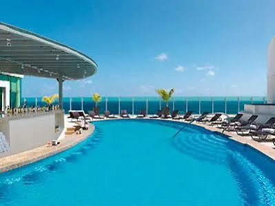 Beach Palace Cancún Resort